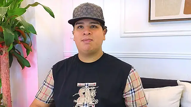 Snapshot of Naim_Bennetsex chatting on 02-28-26, 02:56 Naim Bennetsex online show from 02-28-26, 02:56