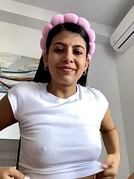 Lenapink19 online show from 10-18-25, 08:42