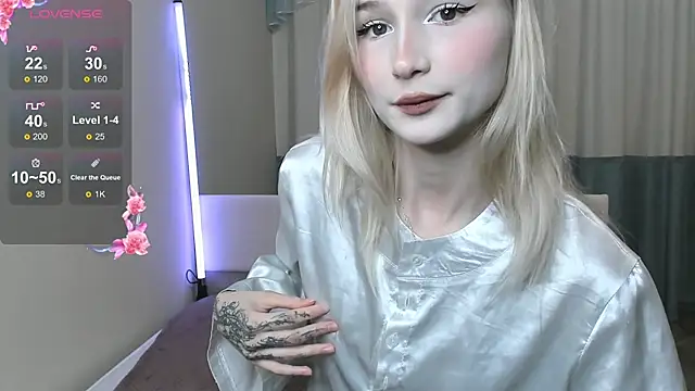 Snapshot of l1sa_spears chatting on 10-03-25, 05:54 l1sa spears online show from 10-03-25, 05:54