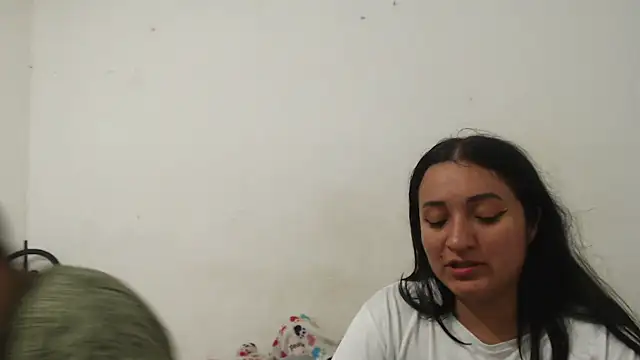 Ana ThiagoxX online show from 10-01-25, 06:08