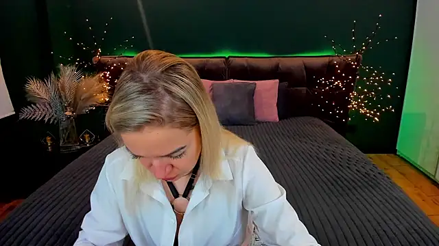 Anna Snows online show from 09-15-25, 12:05