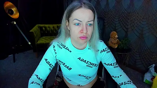 Anna Snows online show from 03-27-26, 06:19