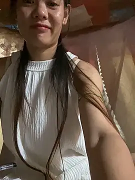 PhanHaa online show from 10-18-25, 01:01