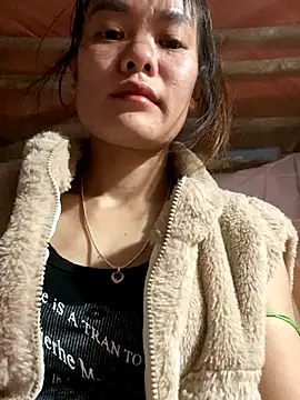 PhanHaa online show from 11-28-25, 12:52