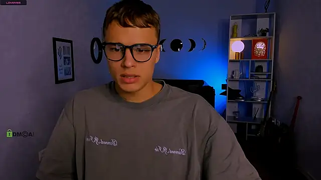 Snapshot of sam_nexor chatting on 10-10-25, 10:36 sam nexor online show from 10-10-25, 10:36