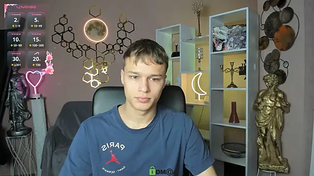 Snapshot of sam_nexor chatting on 10-17-25, 05:54 sam nexor online show from 10-17-25, 05:54