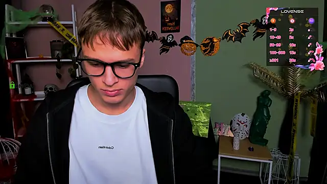 Snapshot of sam_nexor chatting on 10-31-25, 09:38 sam nexor online show from 10-31-25, 09:38