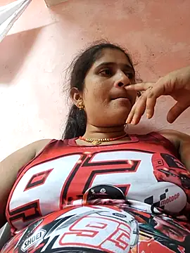 Hot-piuy online show from 09-21-25, 10:28