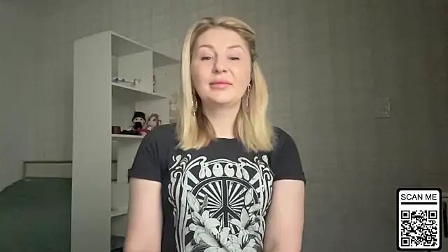 Snapshot of Blondie_xoxoxo chatting on 02-04-26, 06:30 Blondie xoxoxo online show from 02-04-26, 06:30