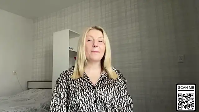 Snapshot of Blondie_xoxoxo chatting on 03-03-26, 09:48 Blondie xoxoxo online show from 03-03-26, 09:48