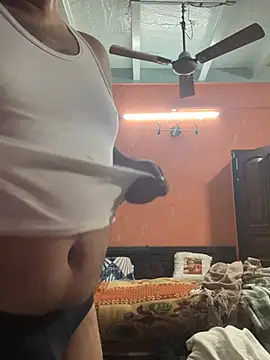 Snapshot of Rupkumarmaleforfun chatting on 01-18-26, 02:32 Rupkumarmaleforfun online show from 01-18-26, 02:32