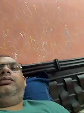 Snapshot of Rupkumarmaleforfun chatting on 02-17-26, 04:35 Rupkumarmaleforfun online show from 02-17-26, 04:35