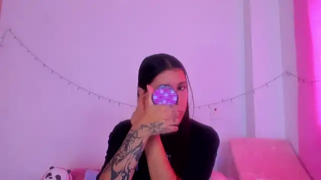 Abby roussee online show from 11-07-25, 01:33