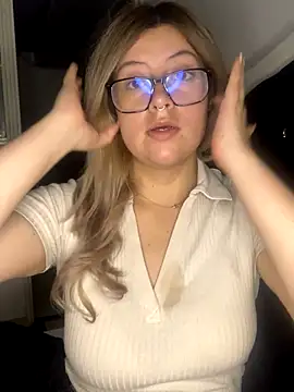 Blair Bunnyy online show from 10-24-25, 03:14