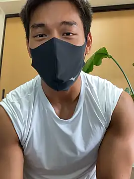 Snapshot of masucle216 chatting on 09-18-25, 04:47 masucle216 online show from 09-18-25, 04:47