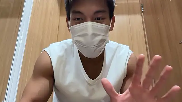 Snapshot of masucle216 chatting on 12-19-25, 02:35 masucle216 online show from 12-19-25, 02:35