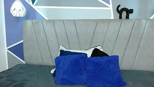 Snapshot of NatiHoran chatting on 02-24-26, 11:36 NatiHoran online show from 02-24-26, 11:36