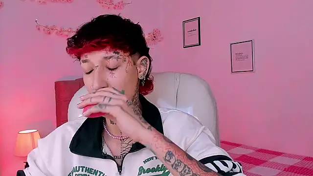 Luci Rose online show from 02-14-26, 02:30