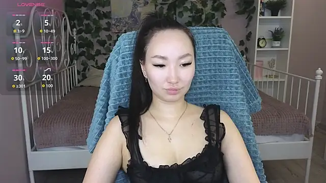 Mary Driden online show from 10-07-25, 03:53