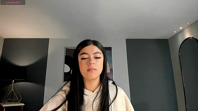 Snapshot of NataliaGaret chatting on 09-21-25, 11:39 NataliaGaret online show from 09-21-25, 11:39