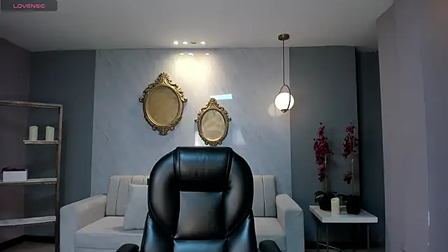 Snapshot of NataliaGaret chatting on 10-09-25, 03:26 NataliaGaret online show from 10-09-25, 03:26