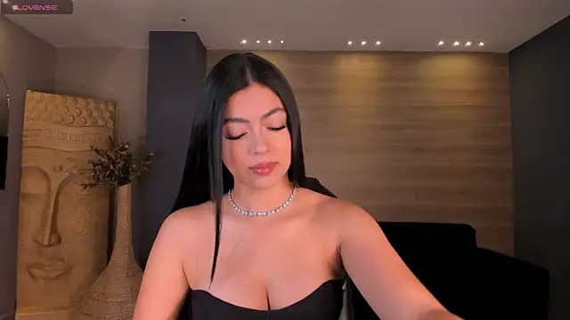 Snapshot of NataliaGaret chatting on 10-17-25, 03:10 NataliaGaret online show from 10-17-25, 03:10