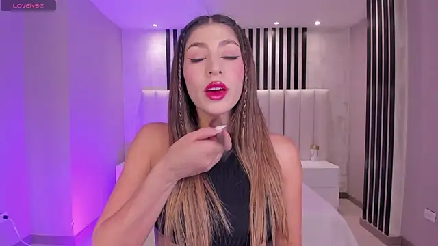 MaddisonTaylor1 online show from 09-16-25, 08:21