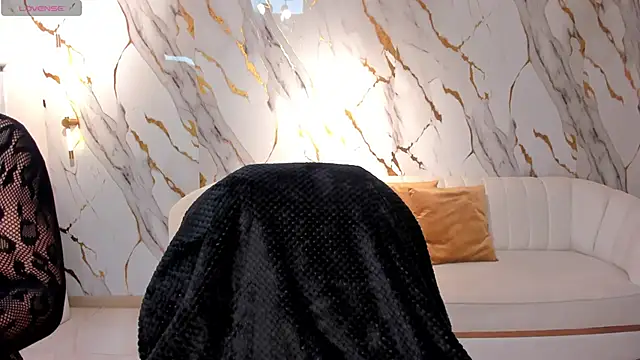 Snapshot of MilaColeman chatting on 11-20-25, 02:12 MilaColeman online show from 11-20-25, 02:12