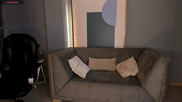 Snapshot of MilaColeman chatting on 11-28-25, 02:14 MilaColeman online show from 11-28-25, 02:14