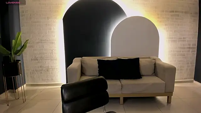 LizzCooper online show from 09-10-25, 03:28