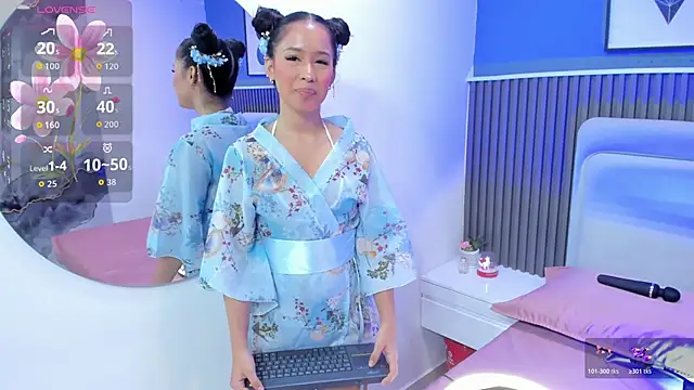 lily  star online show from 11-30-25, 03:21