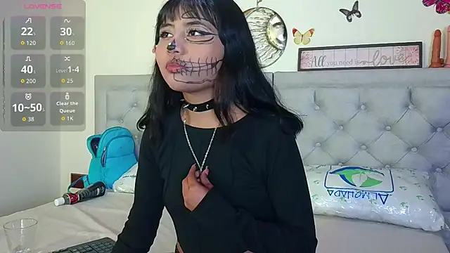 NubesNubladas online show from 10-25-25, 04:09