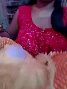 Snapshot of Couplesfuck12 chatting on 10-16-25, 12:06 Couplesfuck12 online show from 10-16-25, 12:06