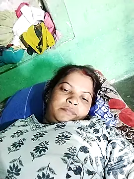 Bhavna hot online show from 10-14-25, 07:20