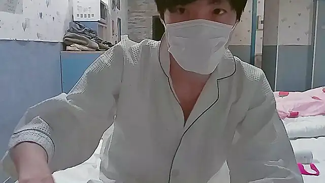 saitama0038 online show from 11-12-25, 01:11