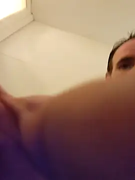 Mcnlrdam online show from 10-18-25, 05:46