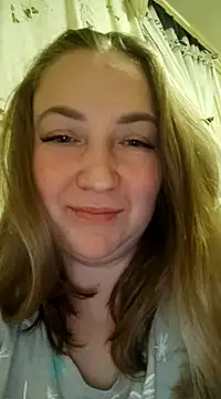 Snapshot of Kiss_Eva chatting on 02-25-25, 05:04 Kiss Eva online show from 02-25-25, 05:04