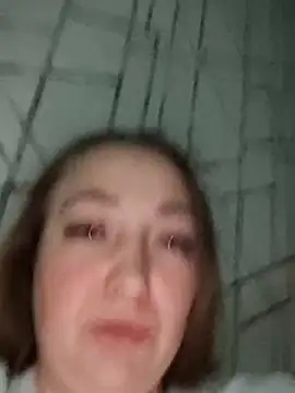 Kiss Eva online show from 12-04-25, 05:10