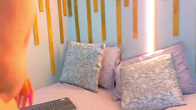 Angel saez online show from 10-05-25, 11:08