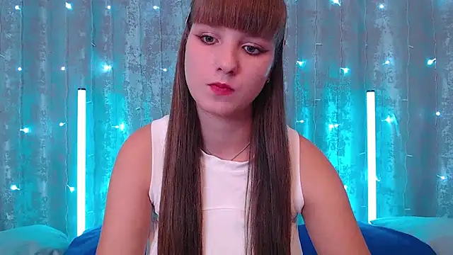 Leonaalove online show from 10-04-25, 01:58