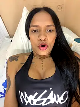 Luna025 online show from 11-16-25, 11:05