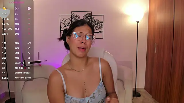 raven stonee online show from 11-17-25, 02:17