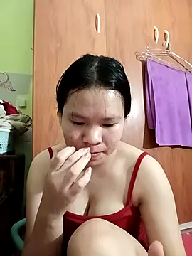 emyeuhss online show from 10-06-25, 07:44