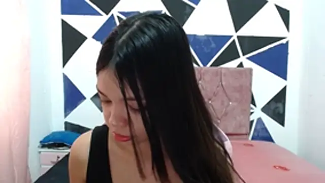 shy luna18 online show from 11-19-25, 12:27