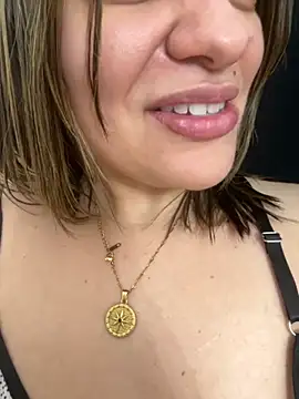 Snapshot of Pribaixinha chatting on 10-13-25, 06:13 Pribaixinha online show from 10-13-25, 06:13