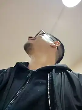 Juann-cock online show from 11-24-25, 05:01