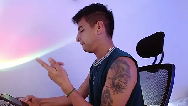 Juann-cock online show from 02-05-26, 01:32