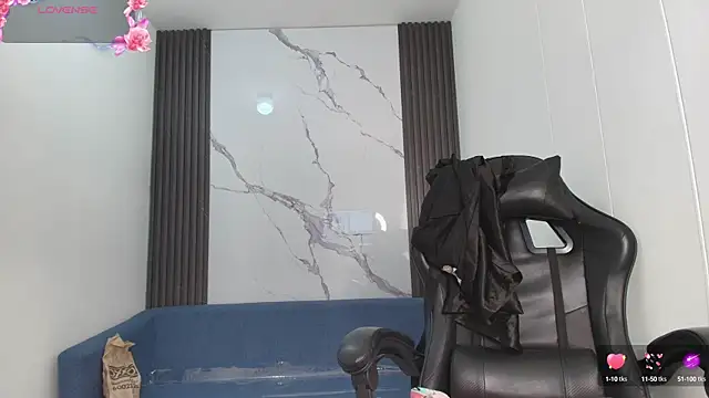 ShaunaDream online show from 10-16-25, 05:08