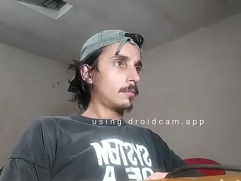 Snapshot of papito20cm chatting on 09-28-25, 06:19 papito20cm online show from 09-28-25, 06:19