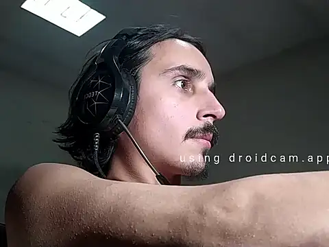 Snapshot of papito20cm chatting on 09-29-25, 07:51 papito20cm online show from 09-29-25, 07:51